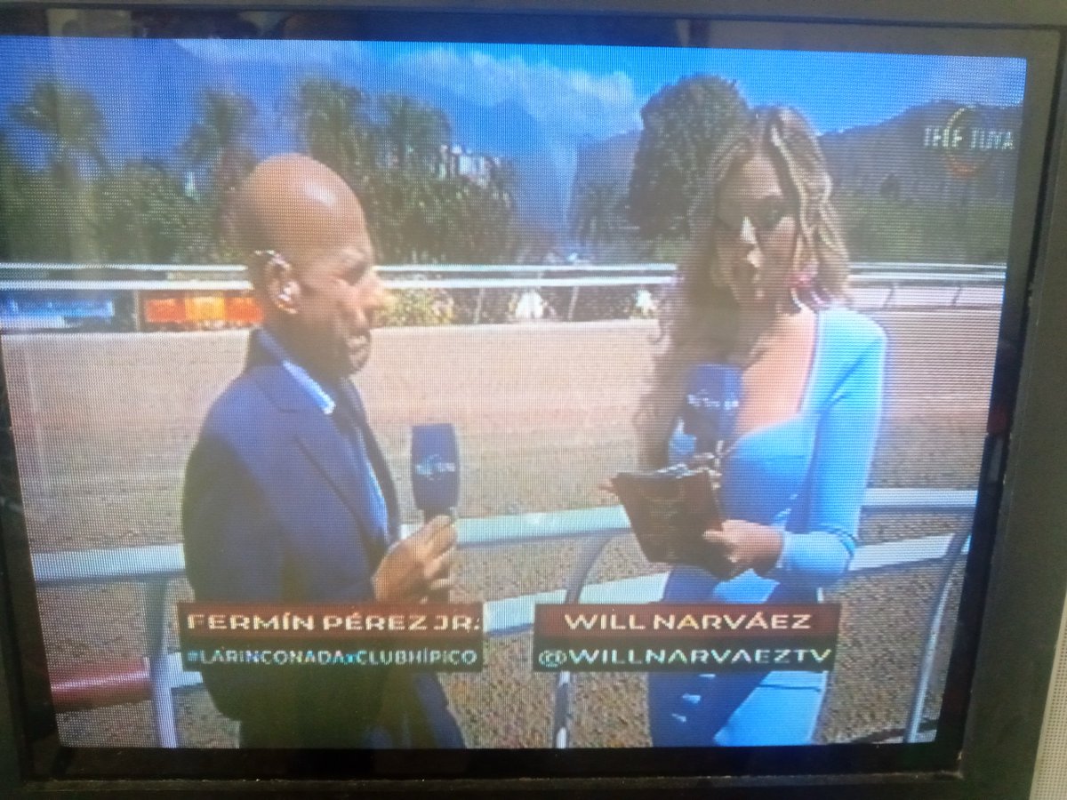 crisn_10's tweet photo. Buenas tardes al equipo de  #LaRincondaxClubHipico que clase de piropo el de @ferminperez_jr  a @willnarvaeztv  mi línea en 5v) 6, saludos a mi hijo Santiago y a mi esposa Adriana en los guayos https://t.co/YiNpGo7aWf