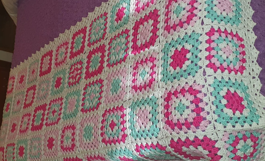 amparompos's tweet photo. ¡Un pedido personalizado, un sueño cumplido! ✨
Esta hermosa manta tejida con colores pastel ha sido creada con amor y dedicación para una persona especial. 💜​
Cuéntanos tus ideas en los comentarios. 

#crochet #manta #handmade #pastels https://t.co/znl3FCaIOk