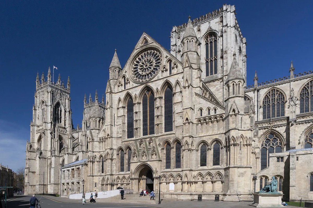 Do you live or work in York? 

If so stop scrolling! 

We’re working with York St John University to identify how community led tourism solutions can act as a catalyst for change within the city and we want to hear from you. 

Fill in our survey here: yorksj.eu.qualtrics.com/jfe/form/SV_8t…