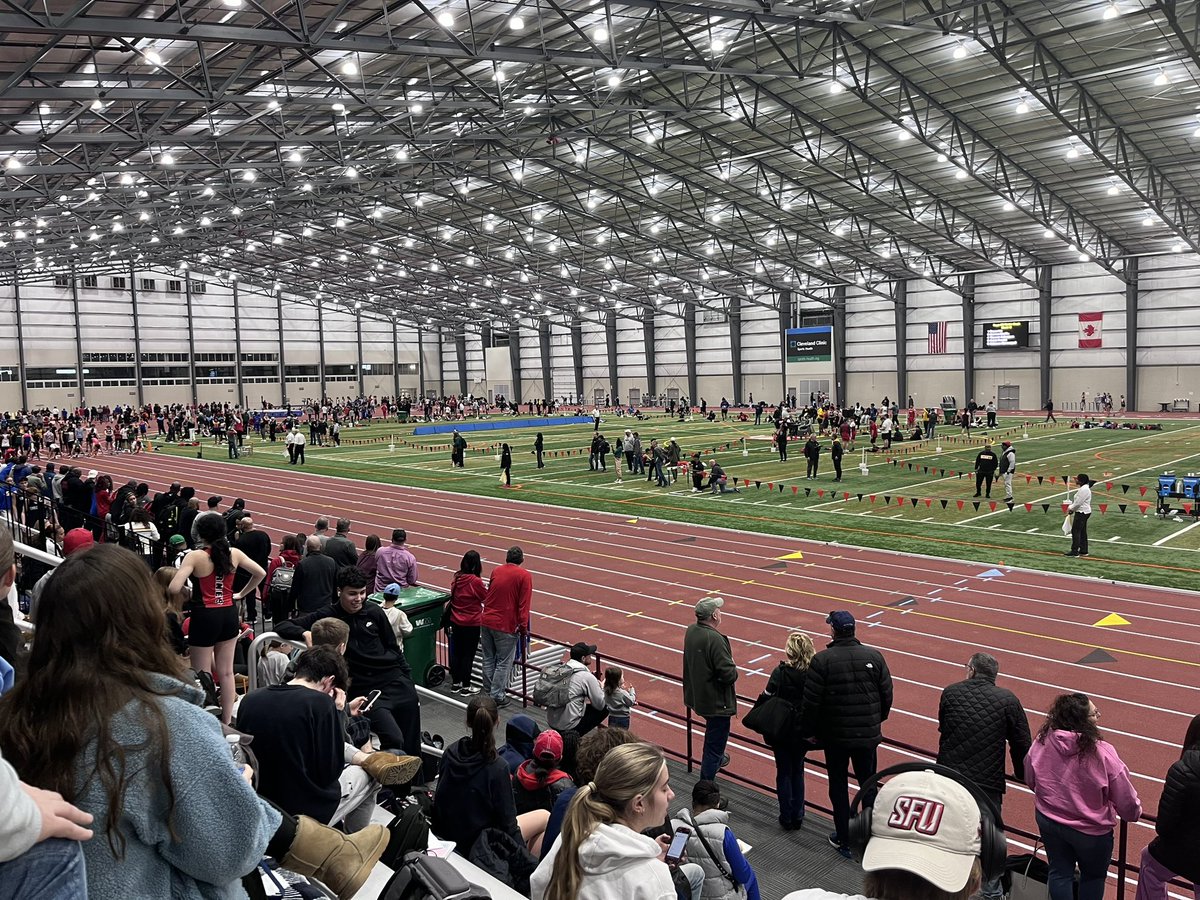 CSPrunners's tweet image. Competing as unattached athletes, Cassi, Solki and Hayden had a great day at SPIRE institute competing in their first indoor meet!