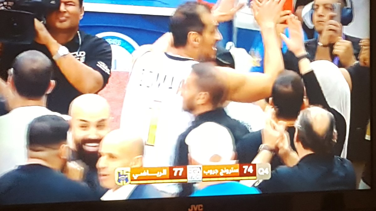 #الرياضي دمااااار شامل 
اخر سله للتاريخ سمعه مين ما بيحبك يا سمعه 💙😍💛
مبروووووك رياضي ياحياااتي رافعين اسم لبنان 🇱🇧