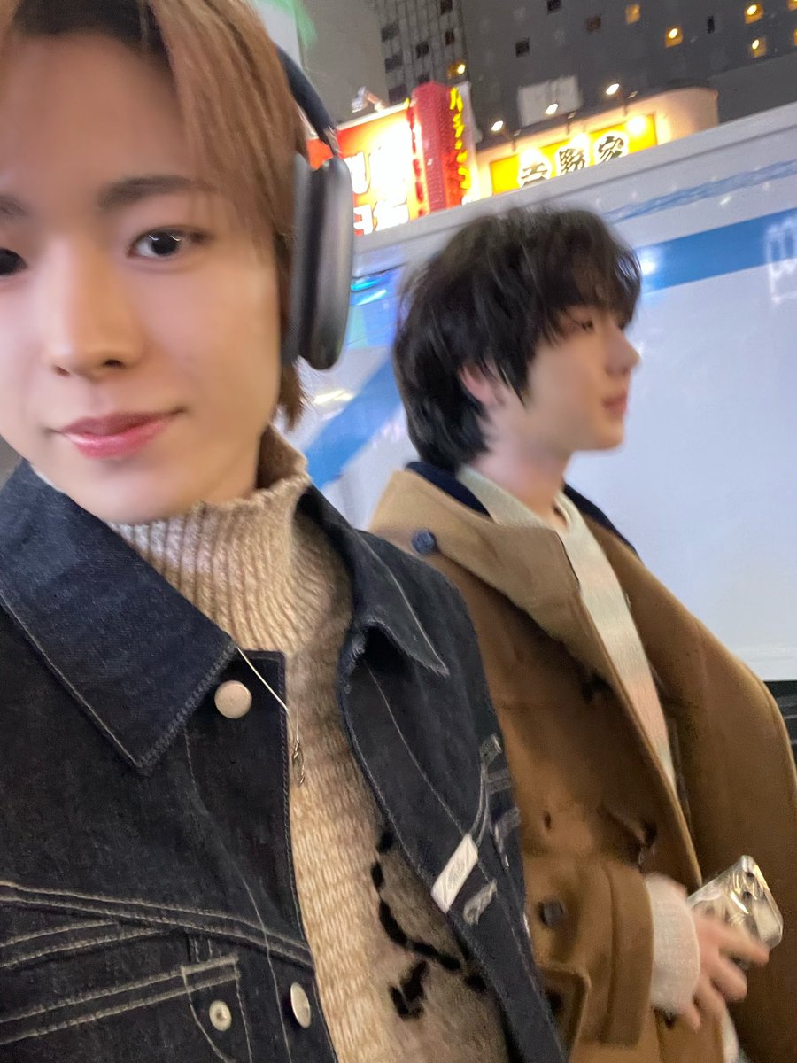 ㅋㅋㅋㅋㅋㅋㅋㅋ몰래찍는거왤케귀여워
