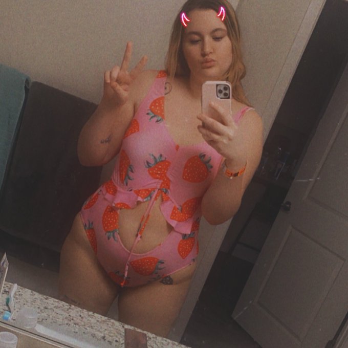 Getting back home tomorrow morning, got stuck in Florida for 1 more day 🥺 I&rsquo;ll be on MFC around 5pm central