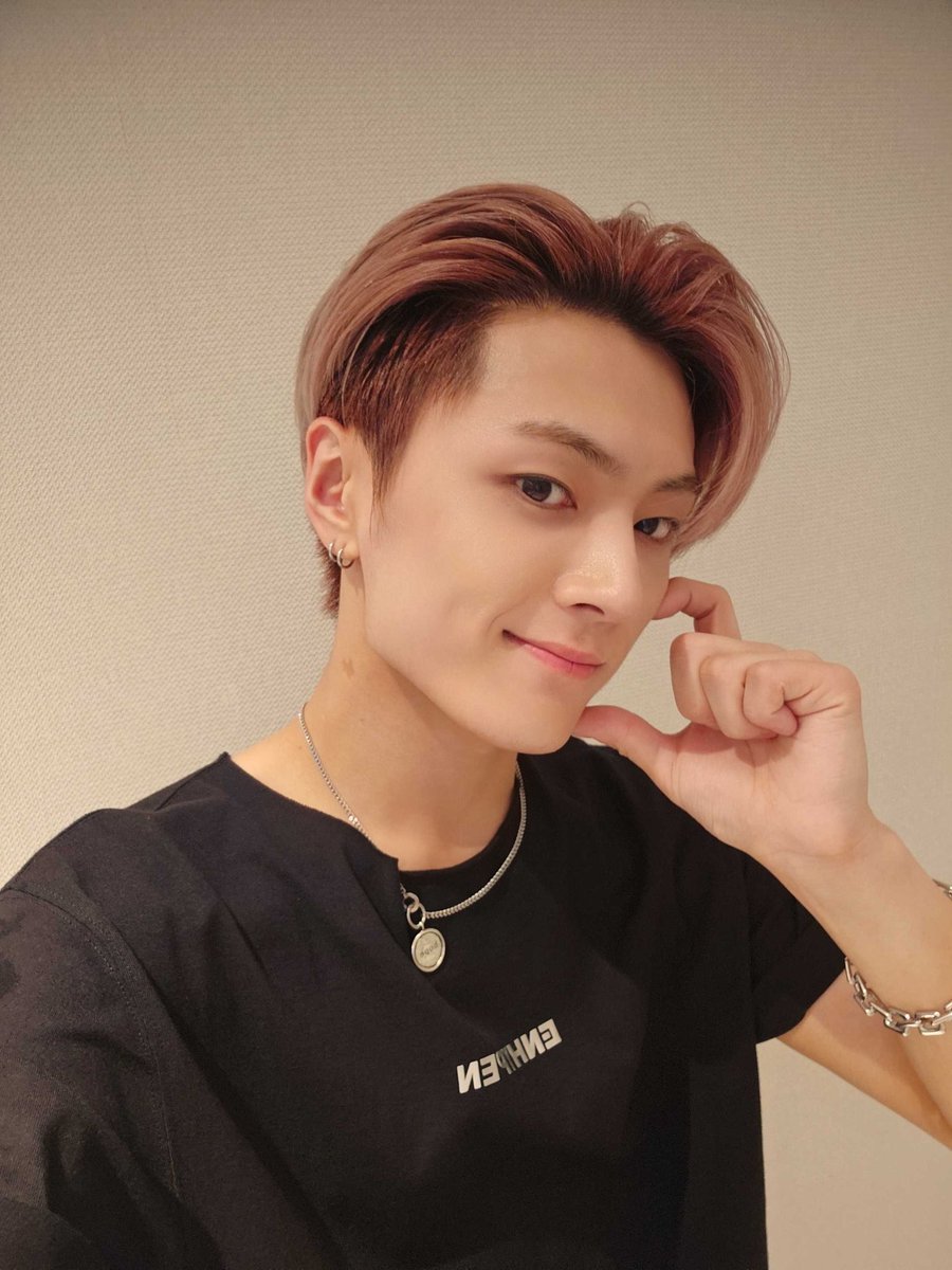 ENHYPEN_members's tweet photo. 3쇼 너무 행복한 기억 남기고 갑니다😆
Thank you macau🔥
我爱你🫶

#ENHYPEN #JAY #FATE_IN_MACAU https://t.co/xp07dOhy5W