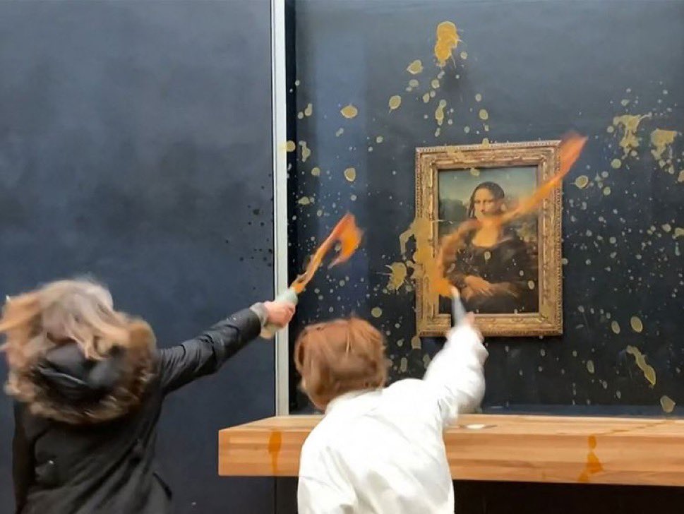 Résumons l’histoire médiatique de la soupe jetée ce dimanche matin par deux activistes contre la vitre blindée de protection de La Joconde au musée du Louvre. 

Il n’est pas question ici de l’action elle-même mais de la manière dont elle a été médiatisée. 

C’est un geste