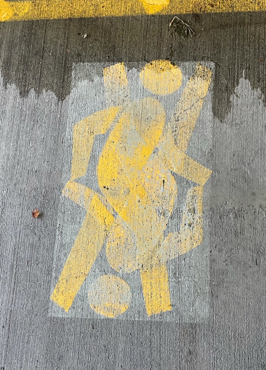 horse dentist tweet media