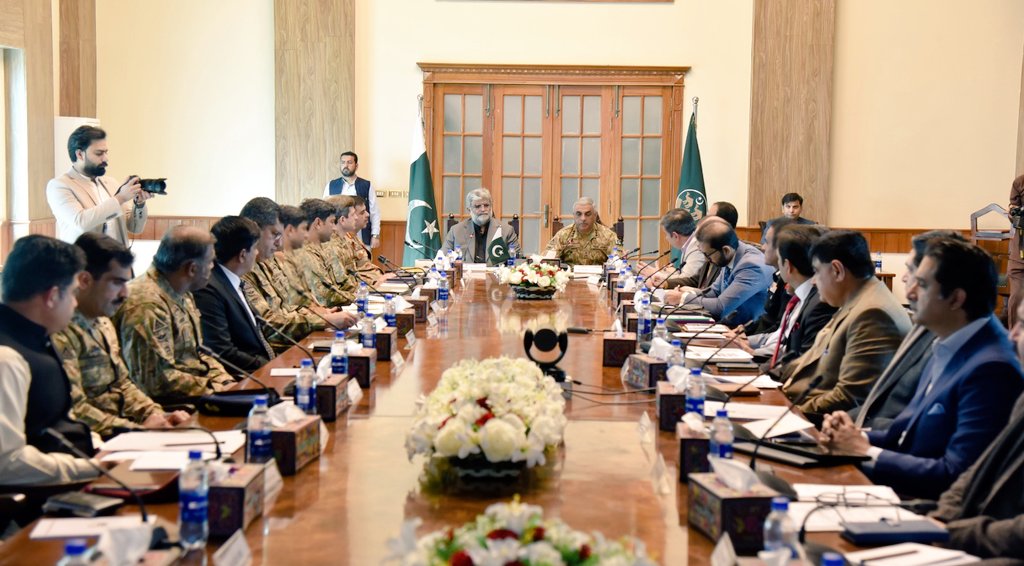 CMOBalochistan's tweet image. نگران وزیراعلیٰ بلوچستان میر علی مردان خان ڈومکی صوبائی اپیکس کمیٹی کے پندرہویں اجلاس کی صدارت کررہے ہیں

#ApexCommittee
#CMBalochistan