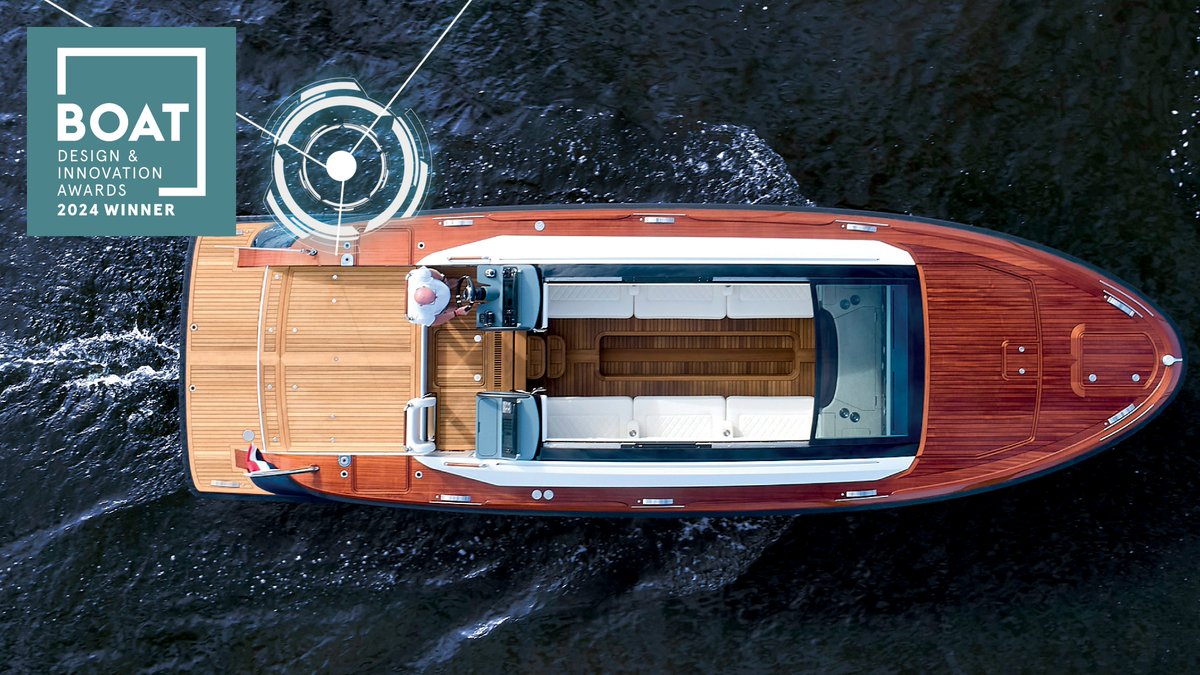boatint's tweet photo. Our next category of the evening is the Tender of the Year award. The winner of this Neptune goes to 11m 1010, which was built by Tenderworks and designed by Espen Øino International. #boatdesignawards #boatdesignfest https://t.co/gLwH6E5gk2