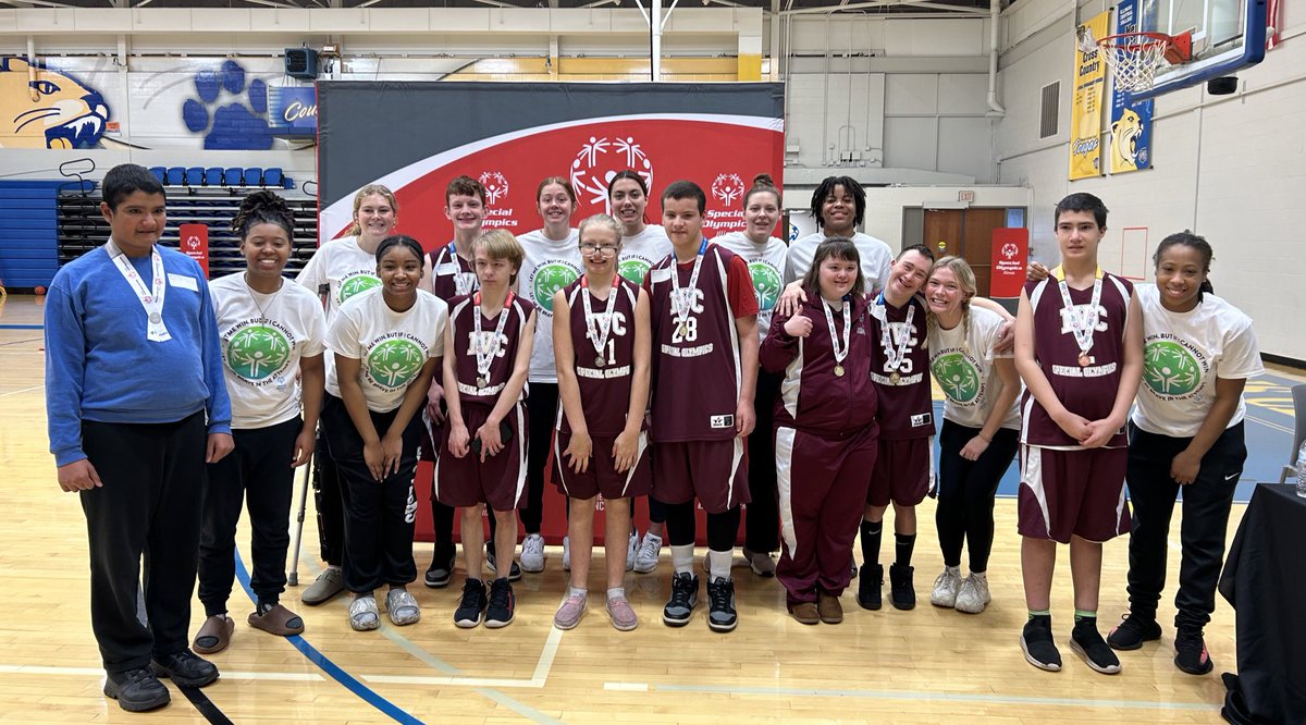 KarrieRedeker's tweet photo. 🏀 @ICC_CougarsWBB spent this morning volunteering at the Special Olympics Basketball Skills Competition. We enjoyed sharing the love the game with other hoopers!

@Niya_tutt @Miyawebb_3 @CoraDesutter @addiswadinsky11 @orgeron_42 https://t.co/nUxn9y6a3J