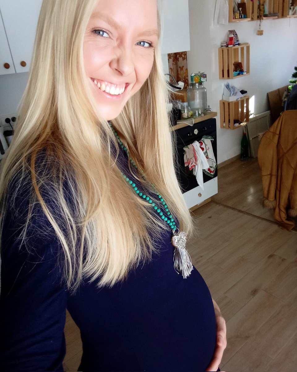 isabebeofficial's tweet photo. Growing and growing ❤️

#singersongwriter #momtobe https://t.co/7rG9RD0TA8