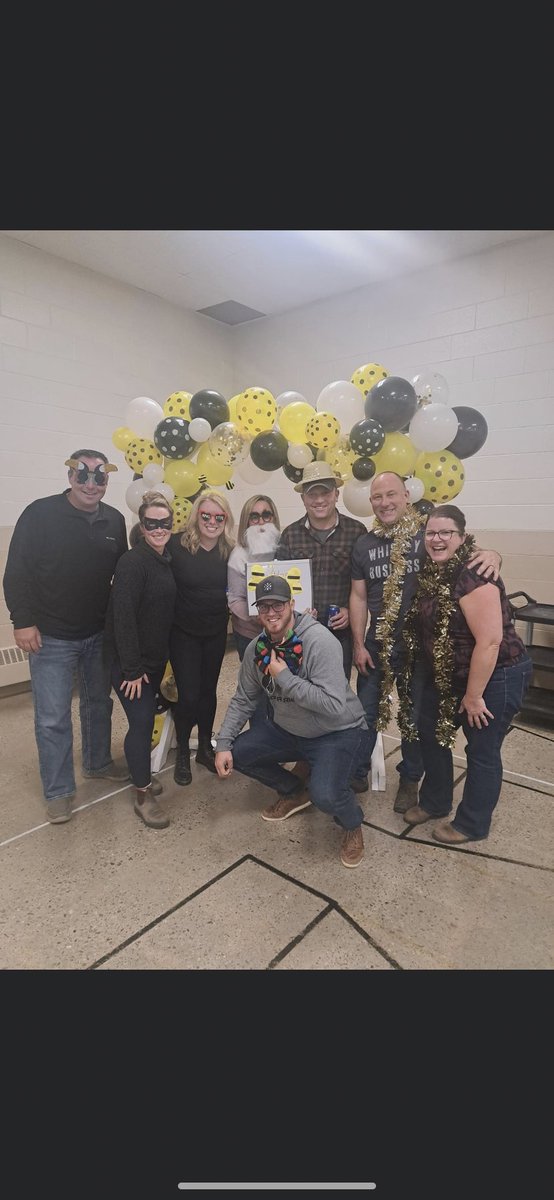 Rickcookfive's tweet image. Happy Birthday Shannon!!!!