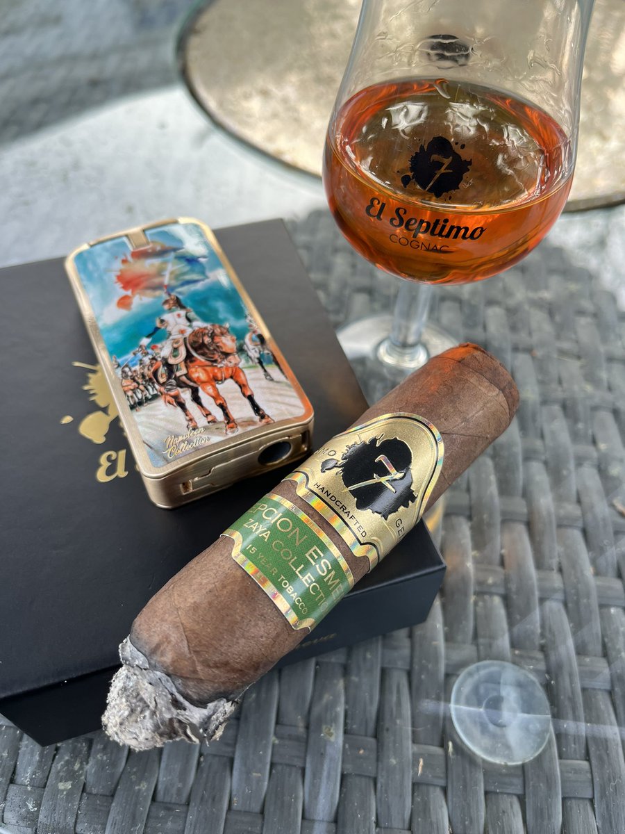 viking_bash's tweet photo. A relaxing moment with El Septimo. The Esmeralda is a must try cigar for everyone. #elseptimoceo #elseptimocigars #elseptimocognac #cigartime #napoleon #lighter #cigarheaven #cigaruk #elseptimouk https://t.co/IGt0uwSplI
