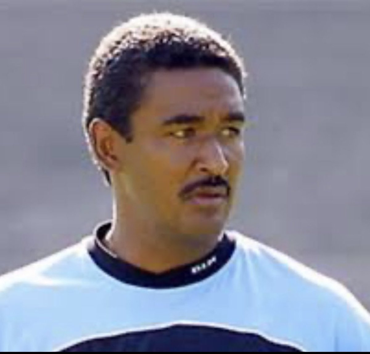 Q triste noticia la muerte de Víctor Luna, un gran entrenador y mejor persona , gran ser humano , fortaleza para su familia , tengo los mejores recuerdos de él , no caigo todavía