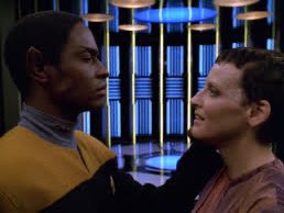JeffNJ1701's tweet photo. #trekthreads Day 28 “Gravity” - While Tuvok is not able to express emotions towards Noss he initiated a mild meld, the most intimate of Vulcans abilities, before she leaves to share his inner most thoughts and feelings. https://t.co/B8h0FGsLJu
