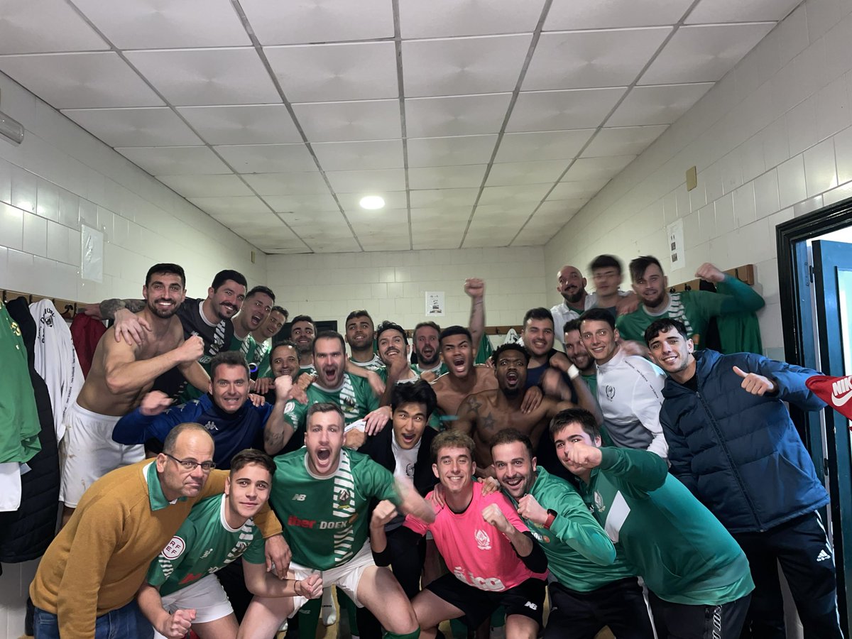 "𝑪𝒖𝒂𝒏𝒕𝒐 𝒎𝒂́𝒔 𝒅𝒖𝒓𝒂 𝒔𝒆𝒂 𝒍𝒂 𝒃𝒂𝒕𝒂𝒍𝒍𝒂, 𝒎𝒂́𝒔 𝒅𝒖𝒍𝒄𝒆 𝒔𝒆𝒓𝒂́ 𝒍𝒂 𝒗𝒊𝒄𝒕𝒐𝒓𝒊𝒂."  

+𝟯 ✅