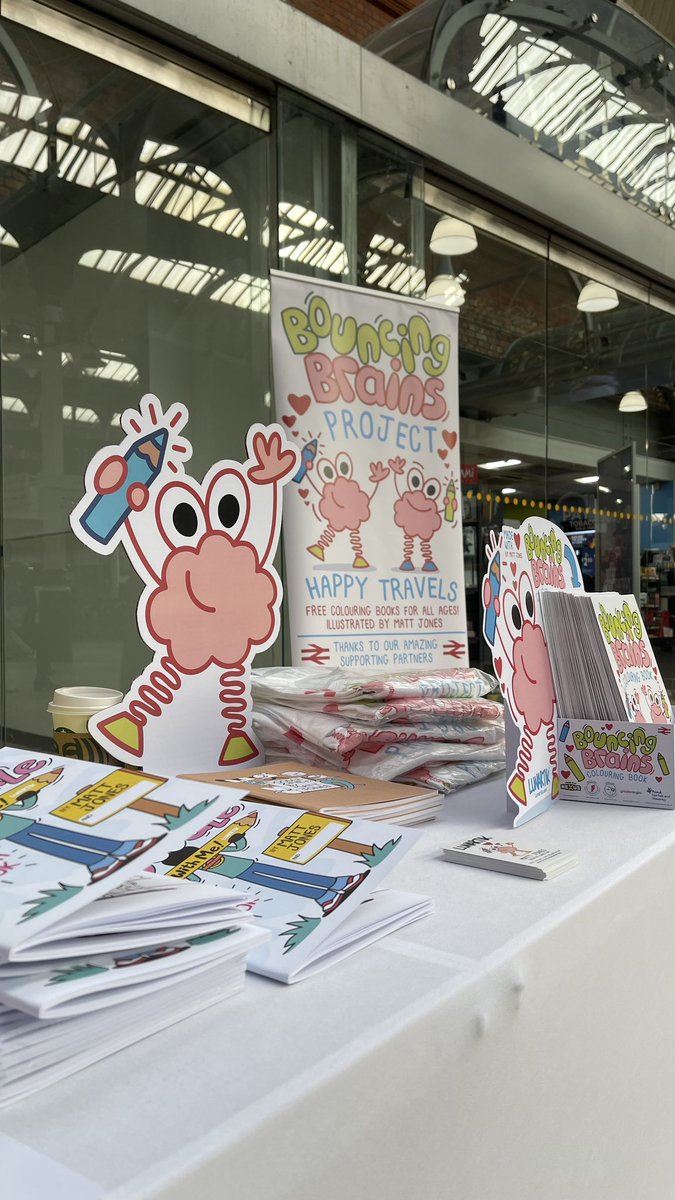 WherryLines's tweet photo. Matt Jones AKA Lunartik was at @greateranglia#Norwich on Sat with his @BitternLine @LowestoftCentr1 @WherryLines #BouncingBrains Some of his original works are now available to bid for on eBay with proceeds to @NorfolkMind more info here: 
https://t.co/x3BrVipRqX

#CommunityRail https://t.co/GQ4tIuYbNf