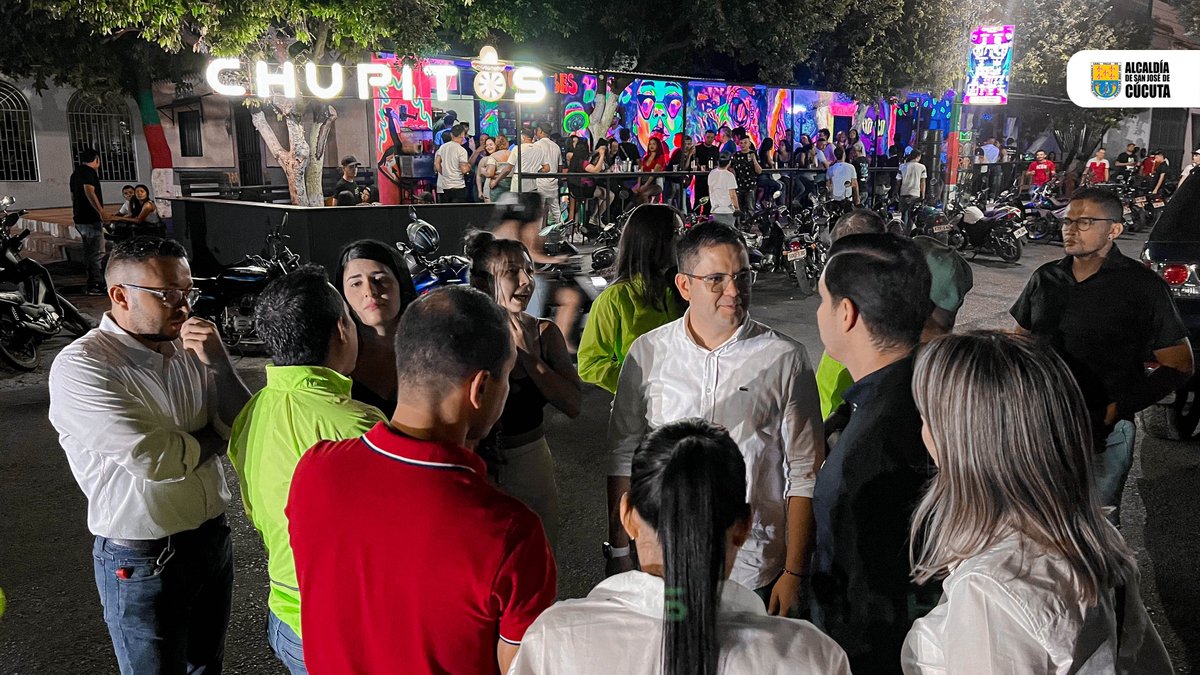 AlcaldiaCucuta's tweet photo. Con el propósito de planear y estructurar una estrategia que permita garantizar la seguridad y la movilidad en los sectores donde se concentra la diversión nocturna, ¡Seguimos trabajando para brindarle seguridad a los cucuteños!
 #CucutaSegura https://t.co/dEP1ZMBOMd