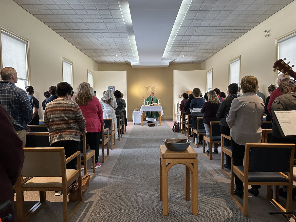 At the closing Mass for the catechists retreat, Bishop Riesbeck reflected on the retreat them from John 15: “I am the vine; you are the branches. Those who abide in me and I in them bear much fruit, because apart from me you can do nothing.”
