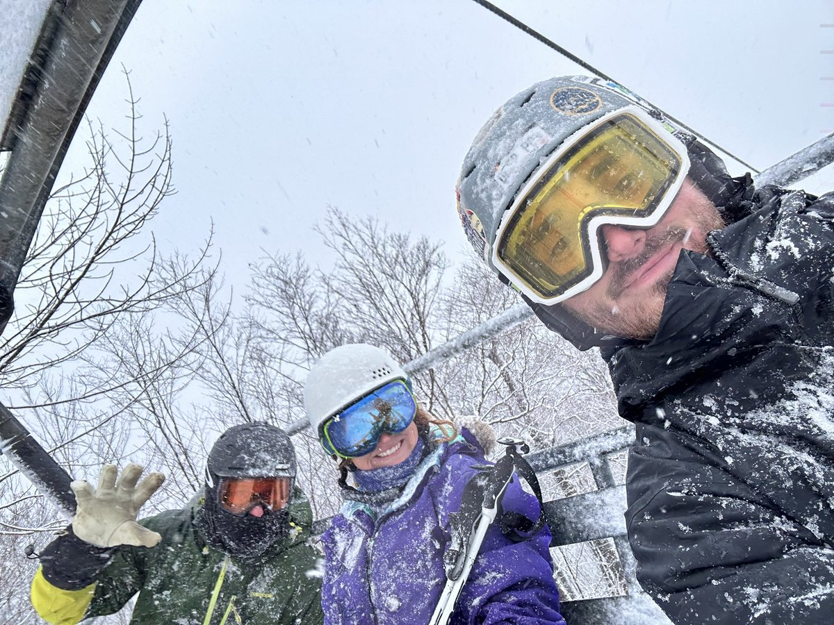 MrShanahanBHS's tweet photo. Fresh snow.
Great company.
Great fun.

What a fantastic time with a fantastic group of students. The 2024 BHS Ski trip was one for the books. #WeAreBethpage https://t.co/jaaNd0bvsX