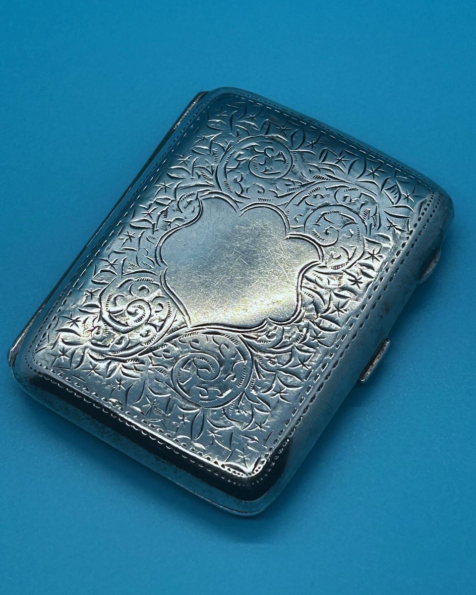 HTNantiques's tweet image. Newly added for sale! #antique #solidsilver #antiquesilver #cigarettecase 

Lots of lovely #antique #vintage #retro items for sale!

happinessnostalgia.etsy.com

#gifts #giftsforhim #giftsforher #giftinspiration #home #decor #homedecor #MHHSBD #smallbusiness #smallbiz