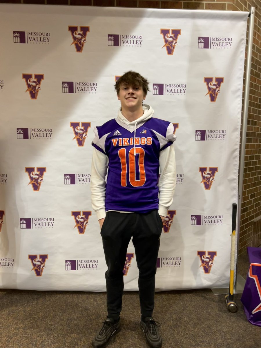 Mason Thompson (@thompsonmason13) on Twitter photo Had a great visit today at <a href="/MovalFootball/">MVC_Football</a>. Loved the campus and facilities. Thanks for having me out @CaseyCreehan @CoachCannonMVC <a href="/coach_sallen/">Sergio Allen</a> Had a great visit today at <a href="/MovalFootball/">MVC_Football</a>. Loved the campus and facilities. Thanks for having me out @CaseyCreehan @CoachCannonMVC <a href="/coach_sallen/">Sergio Allen</a>