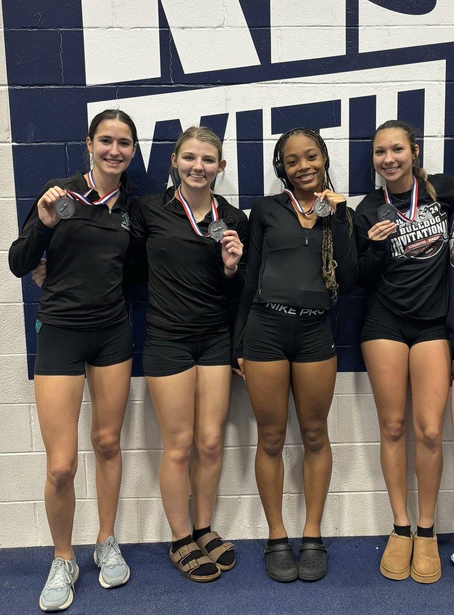 TF_Reagan's tweet photo. 💥🥈💥
Congratulations to the 4x4 team of Kate Henderson @KateHendy7, Alexis Vaughan @lllexiidior, Carmealla Marino @Carmealla_m  and Bailey Huff @bailey07_4  on their huge PR and 2nd Place finish at the Bulldog Invitational @ Liberty University ! #ReaganTRACKandFIELD
#champions https://t.co/20KEhnTgxn