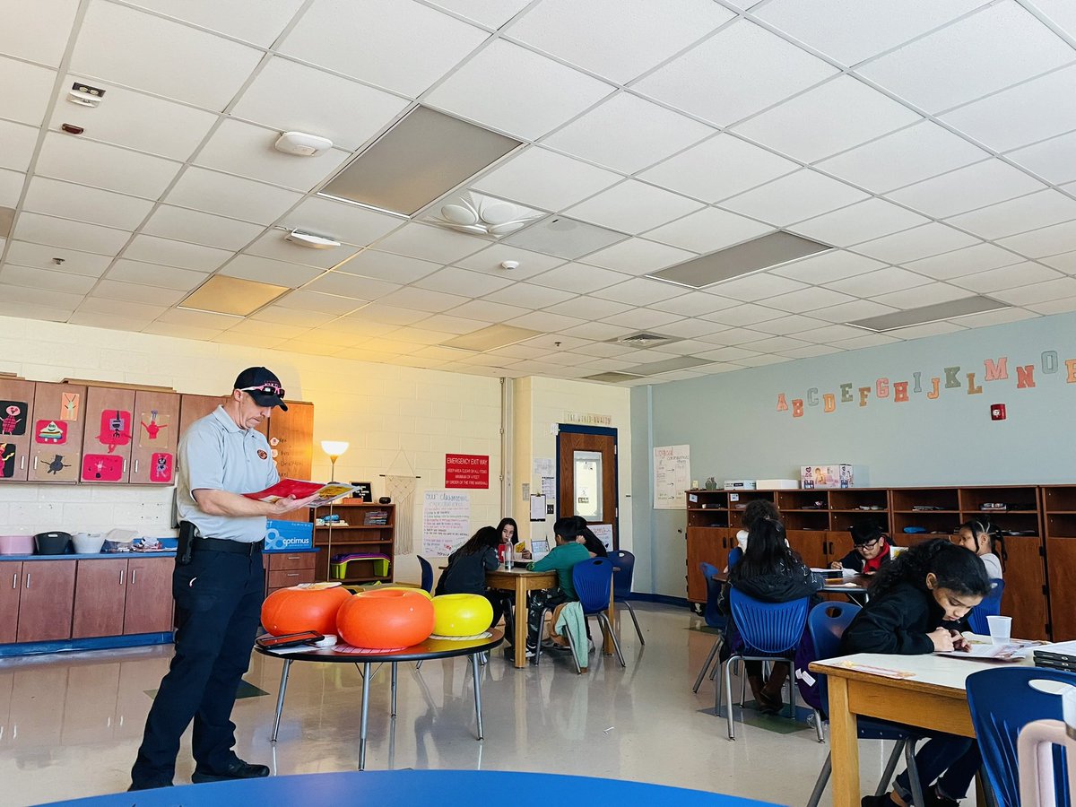 We loved our visit from the Fire Department! Lexington FD talked to third graders about the importance of e of working smoke alarms and having a safety plan! #LearnGrowLead #LEXCS #cees