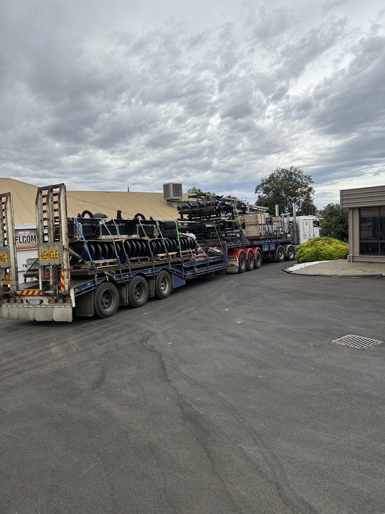 Our Flexi-Coil 5500s headed to Vaters. Offering sowing, unmatched durability, and depth accuracy. Choose different widths. Achieve a flawless field with split-row tyne configurations. Ready to revolutionize your farming? Contact us! #FlexiCoil5500 #PrecisionSeeding #Flexicoil
