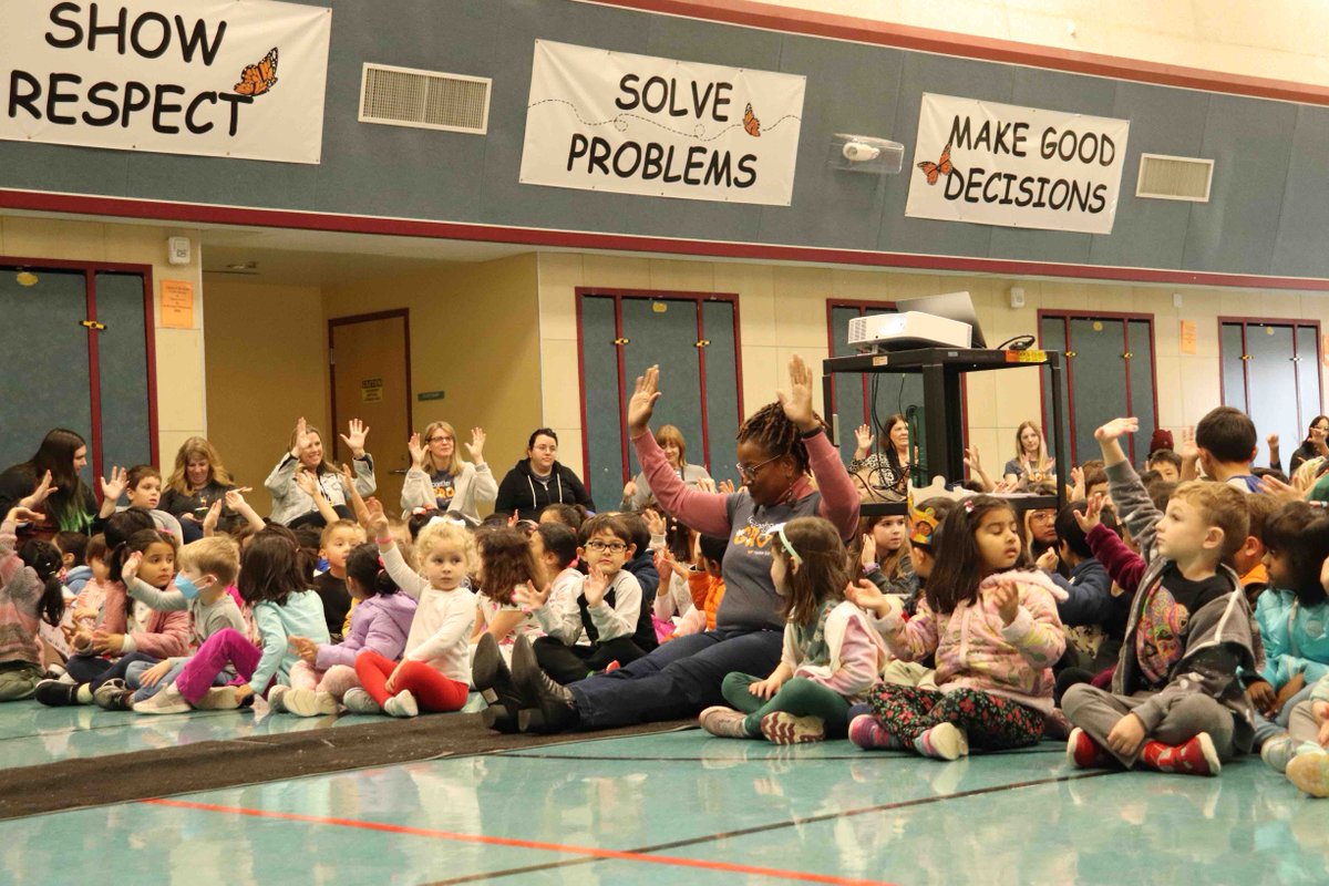 PleasantonUSD's tweet image. Loved celebrating our newly fluent English speakers with our Hearst Elementary Monarchs! #PUSDedu