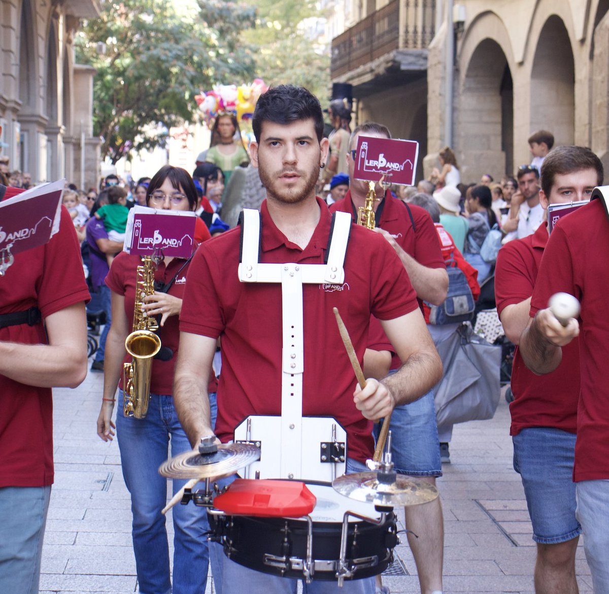 Ilerband tweet media