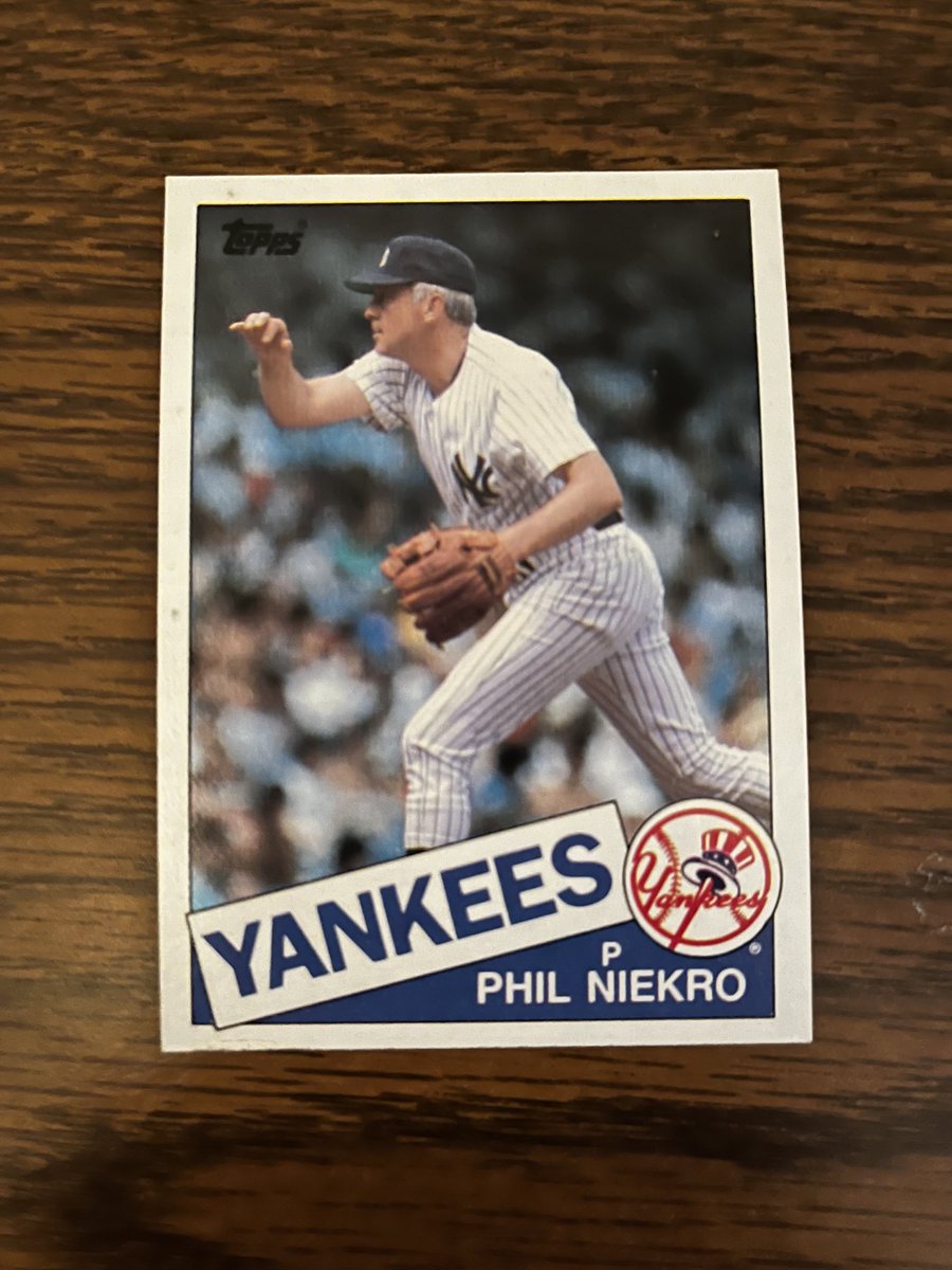 yank_nyva's tweet photo. Random Yankees. #1985Topps #Yankees โพ๏ธ https://t.co/3k8nIHUZAo
