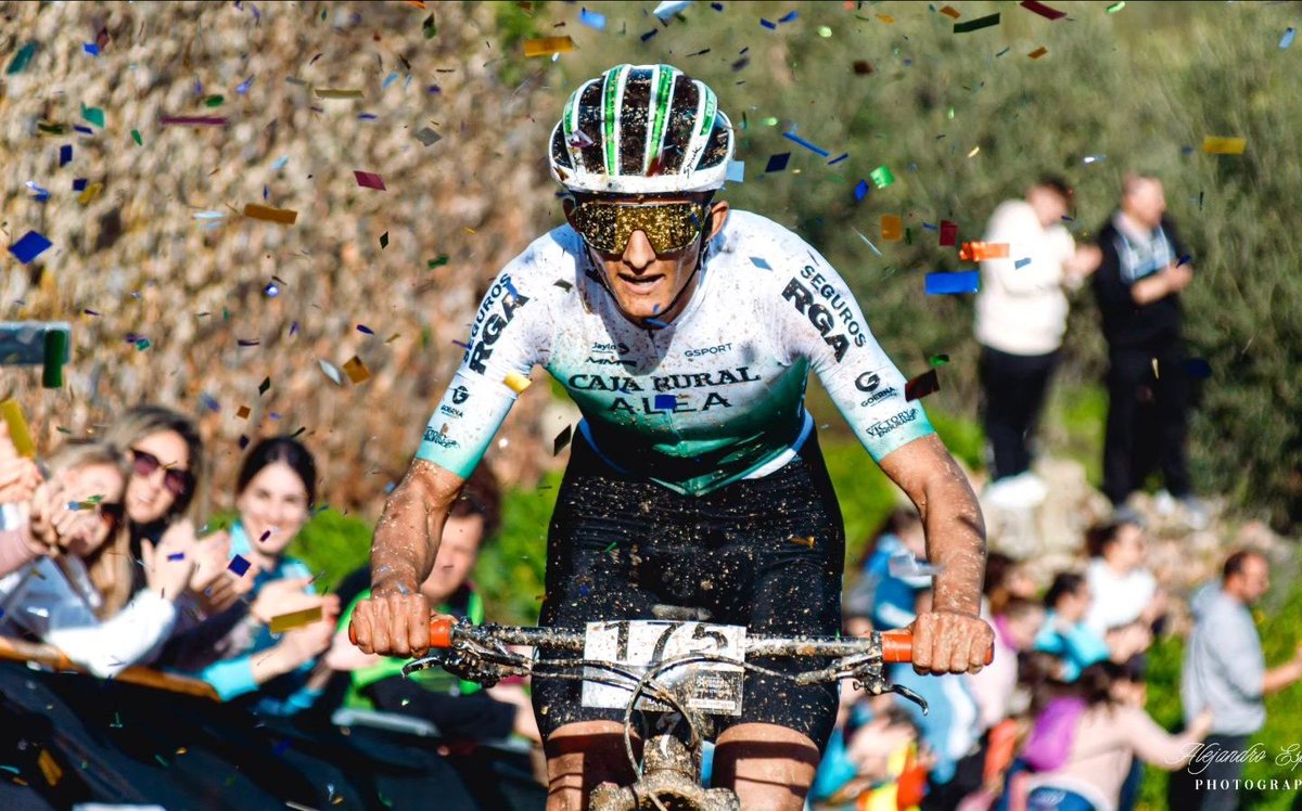 pablolospitao's tweet photo. Antes de empezar nueva  temporada, probando fuerzas 
 en 🚴🏻‍♀️🚴🦅🦅
LA BUITRERA - XII DESAFÍO
Castuera (BA) https://t.co/S8WlBOW76R