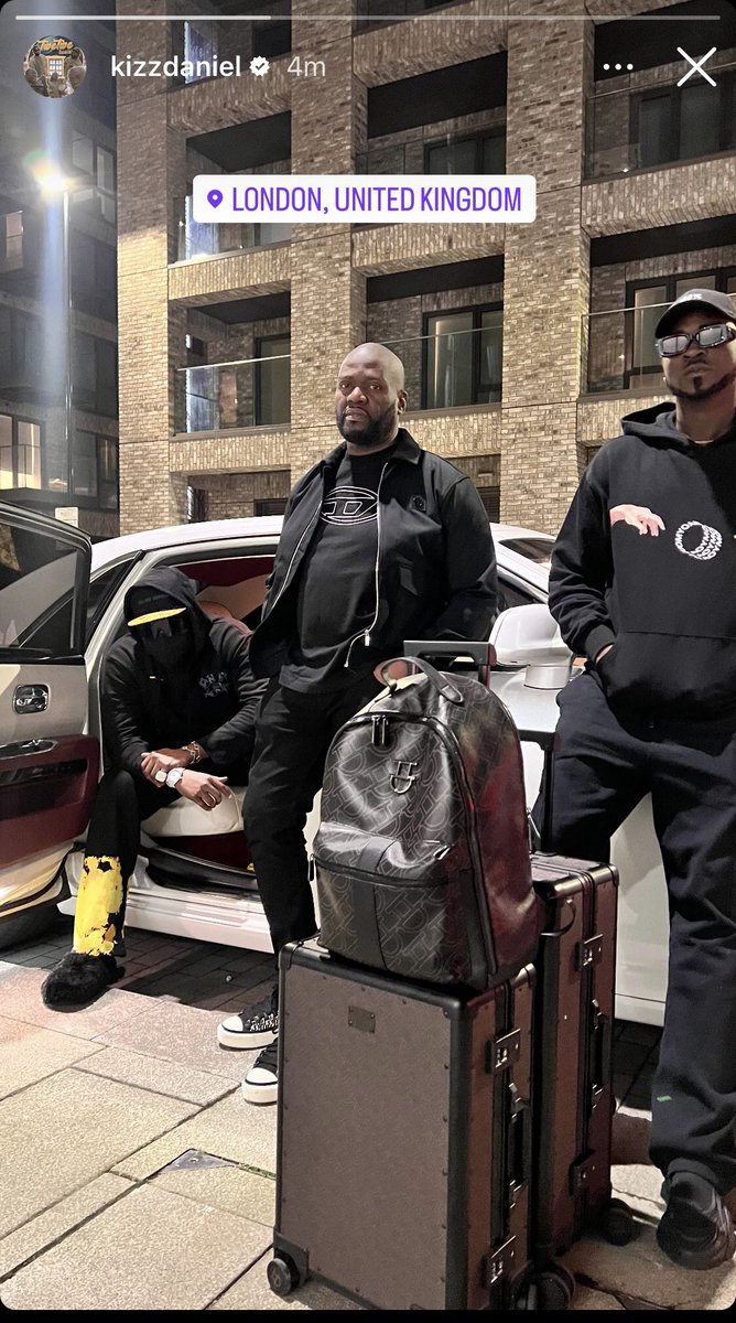 olamidefaruq114's tweet image. Kizz Daniel is in London 🇬🇧❤️🔥
Twe Twe 💃💃 #TweTwe #DavidoO2Arena