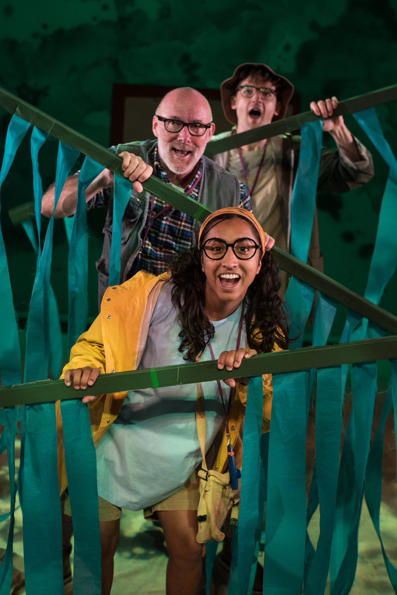NETheatreGuide's tweet photo. Music, laughter, rhymes, rhythms and repetitions together with puppetry, paint, water &amp; mud make this fun-filled adventure the perfect theatrical outing for all young families
We’re Going On A Bear Hunt plays @TheatreRoyalNew  Fri 23 – Sun 25 Feb
Preview:  https://t.co/Vwl6261CPs https://t.co/MiCQKs6VSo