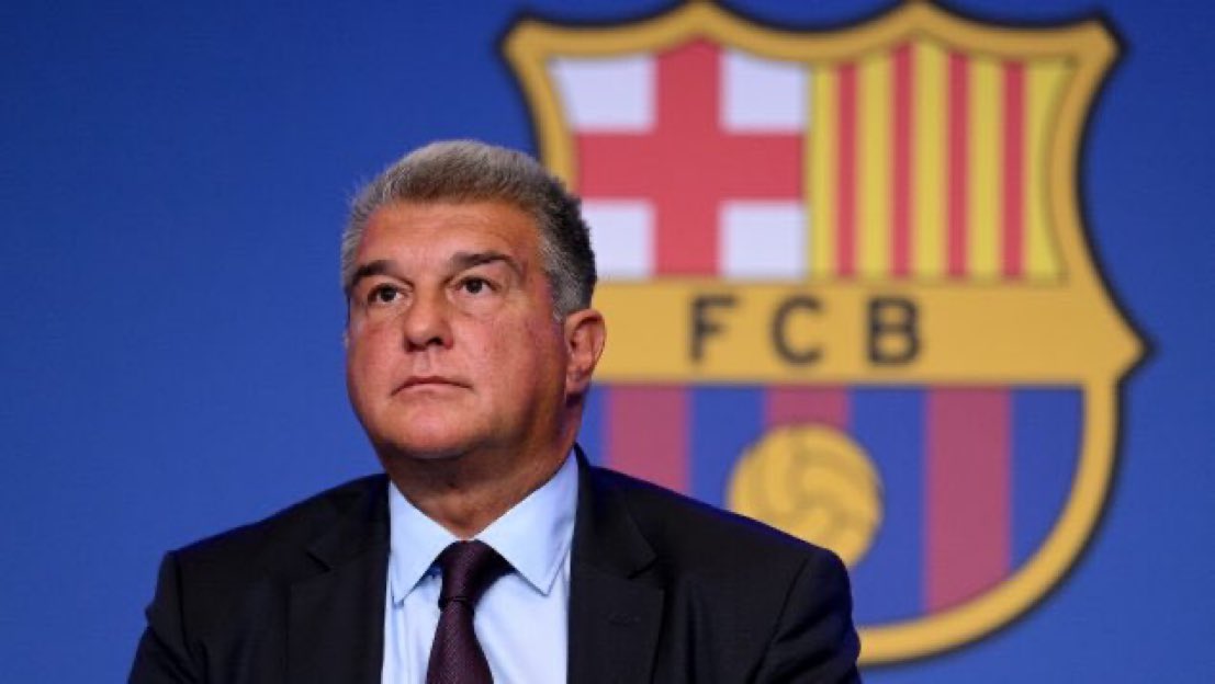 LACASADELCULER's tweet photo. 🚨#EXCLUSIVA DE #SPORTXTRA🚨

Tenemos la lista de los 4 favoritos de #Laporta para el próximo dueño del banquillo del #Barça

1 (El favorito) Pep #Guardiola, lo van a intentar, pero es MUY difícil)
2-#Klopp No está diciendo que no su representante a #Deco
3-#Flick
4-#DeZerbi https://t.co/YG7bpIQngx