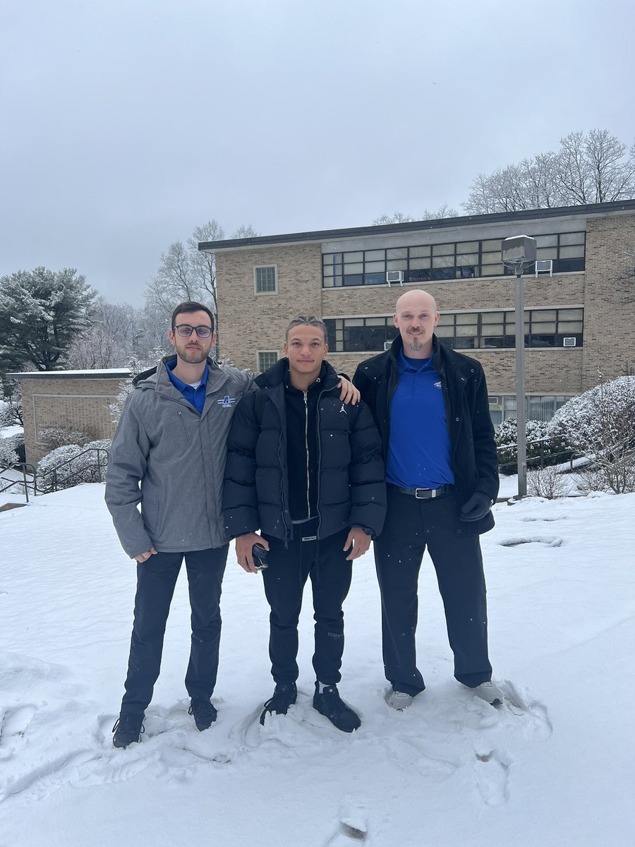 Jonathan “whitechocc” Lawson tweet media