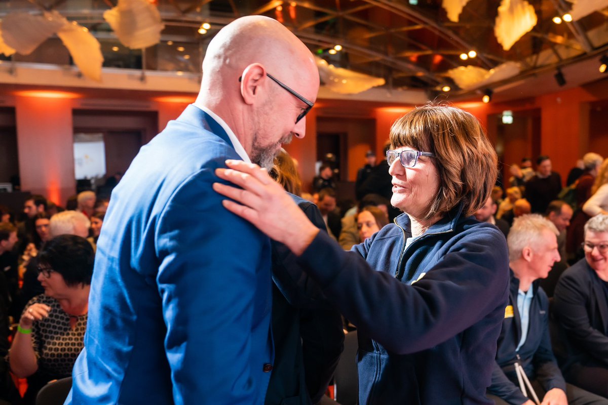 sportDland's tweet photo. ✨🏆 Juliana Löffler vom #LACEichsfeld gewinnt den #Publikumspreis "Sterne des Sports" 2023. Herzlichen Glückwunsch! 👏 #EchtGoldWert
💪 Julianes Engagement aus - das  #GuidenetzwerkDeutschland - wurde eingereicht bei der #VRBankMitte .   
#SterneDesSports #Sterne2023 https://t.co/jryj93iPyv