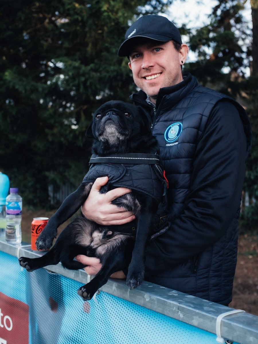 Sunday Afternoons down @WWFCWomen with their No.1 Mascot 🐾⚽️

#Chairgirls #WycombeWanderers