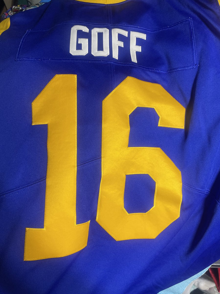 RedSoloKupp's tweet photo. anyone else bringing out their goff jersey for today? https://t.co/eKR8XoB034