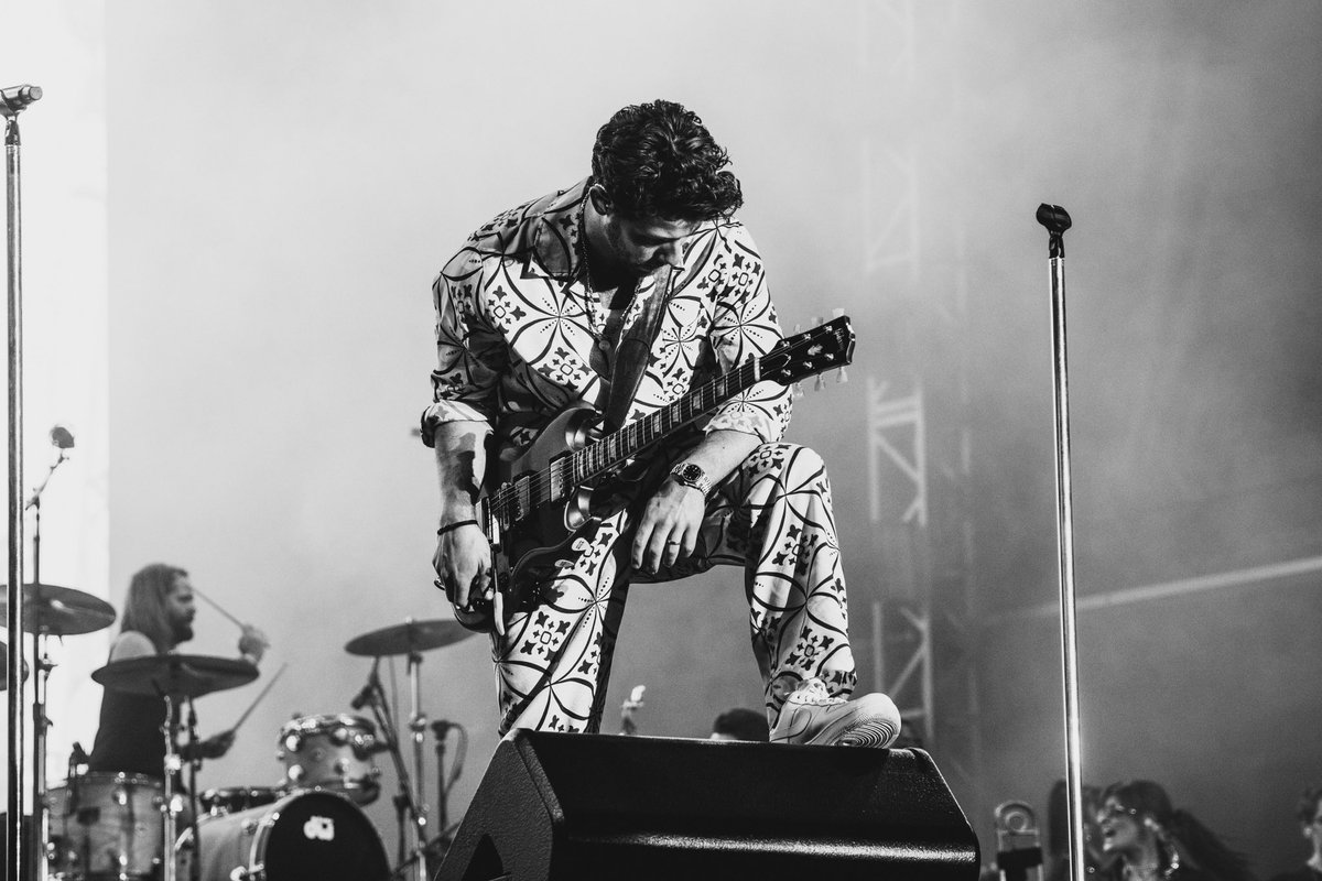 Nick Jonas tweet media