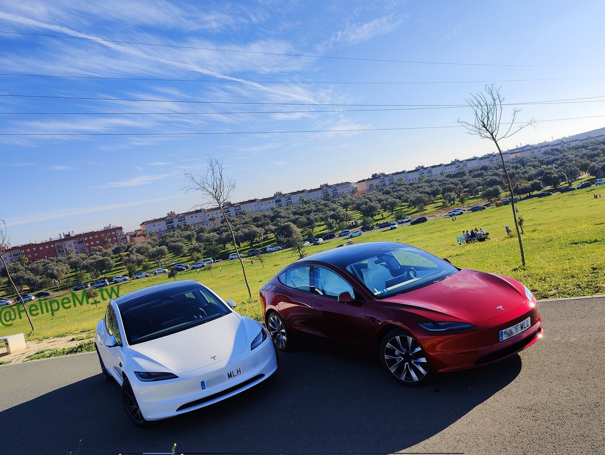 FelipeM_tw's tweet photo. Si un @Tesla #model3highland es bonito... 2 ya es un espectáculo: https://t.co/gPgiXvvvIN