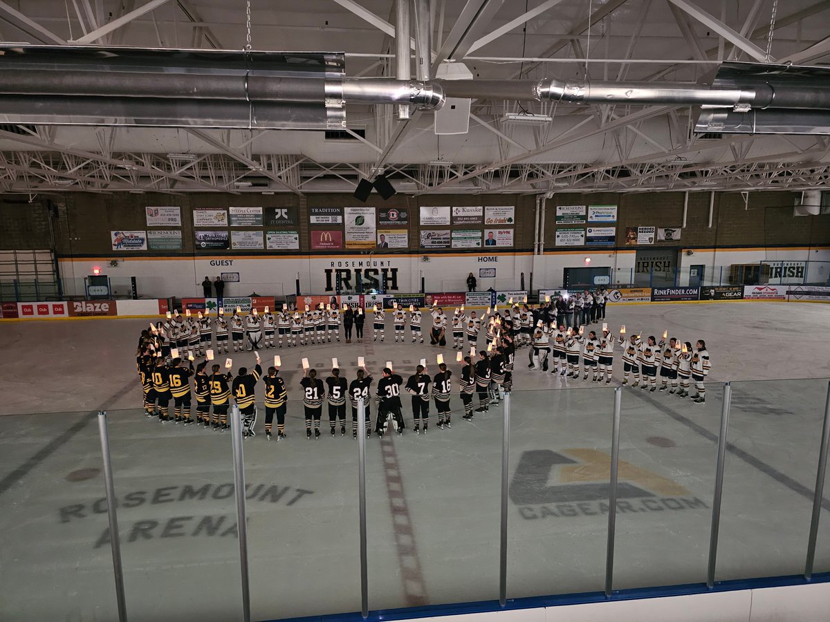 A great picture shared with us from the <a href="/RHSGirlsHockey2/">Rosemount High School Girls Hockey</a> vs <a href="/PLgirlshockey/">PL Girls' Hockey</a> game yesterday. #hockeyfightscancer #mnhockeyfightscancer.