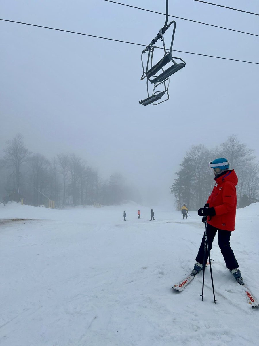 w2joyce_joyce's tweet photo. Happy foggy Day with MaggieGroup @glen_eden #LadiesDay2024 #corbetts https://t.co/D0fL1gi7fo