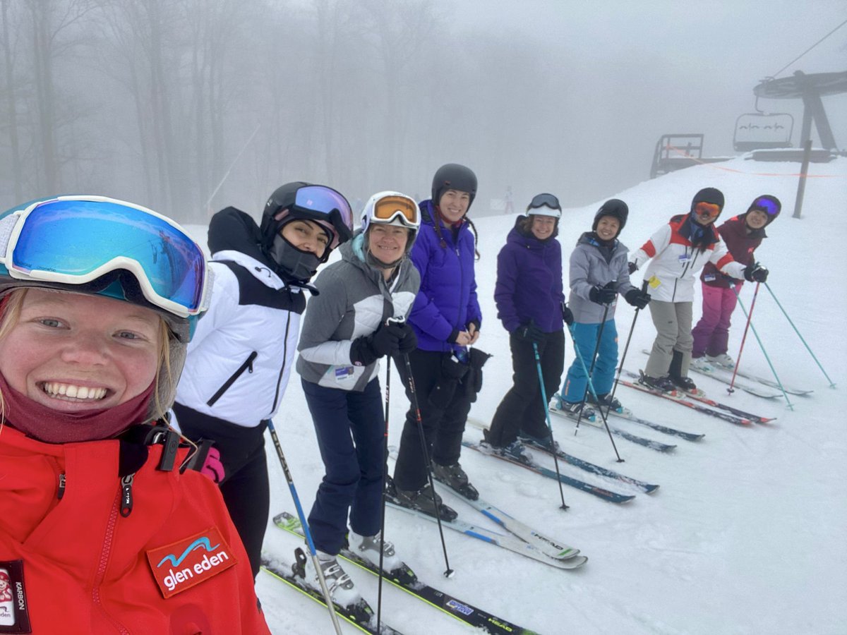 w2joyce_joyce's tweet photo. Happy foggy Day with MaggieGroup @glen_eden #LadiesDay2024 #corbetts https://t.co/D0fL1gi7fo