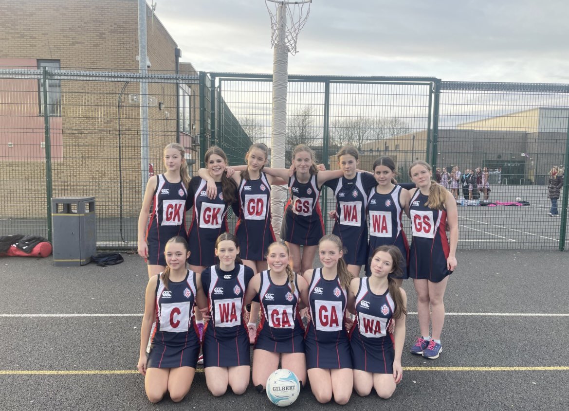 Huge congratulations to our U14 and U16 netball squads. Both reaching the semifinals @EnglandNetball West Midlands Regional tournament and narrowly missing out on a spot at nationals. 💙❤️🤍