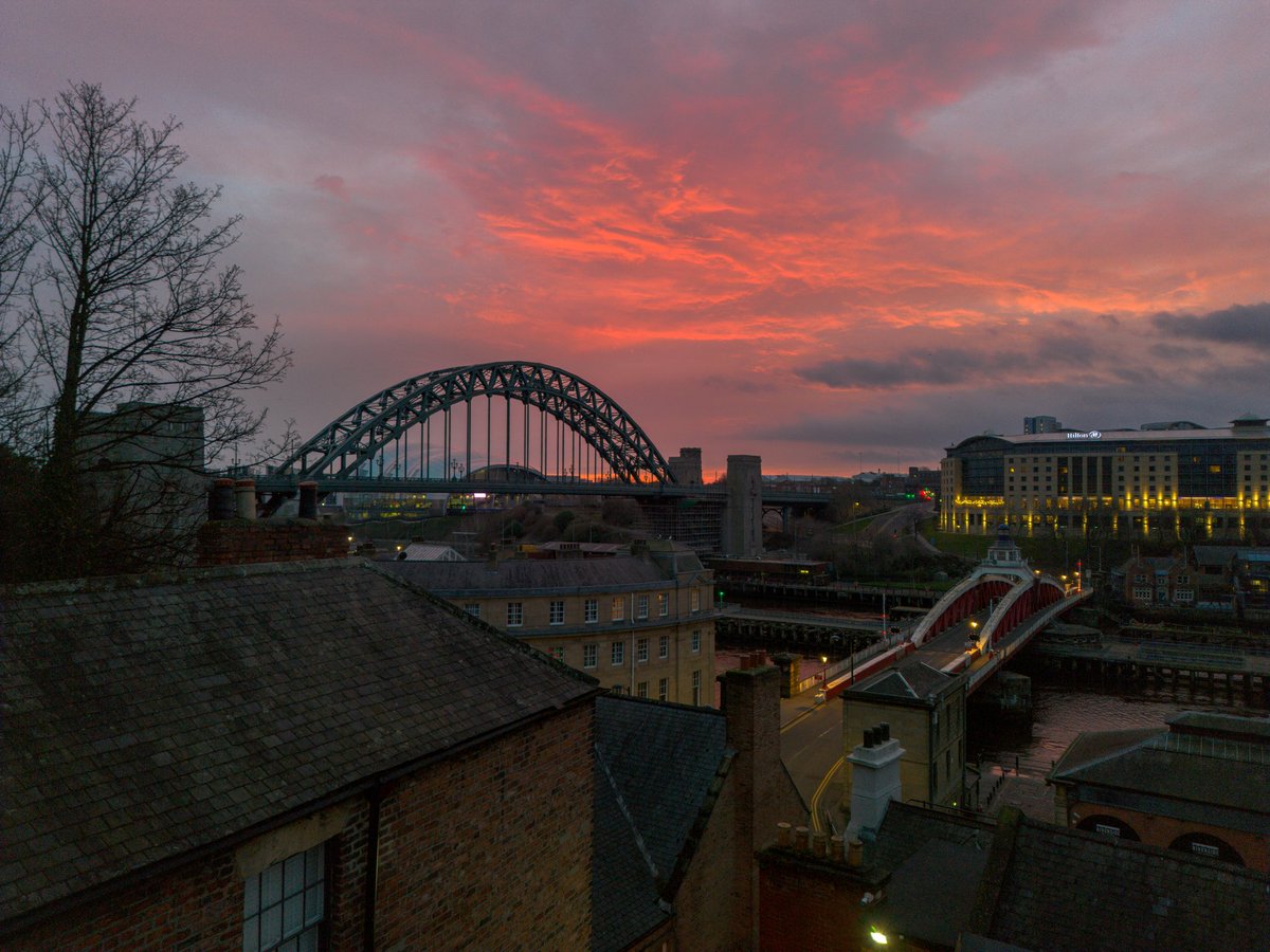 Lee Stoneman (@lphotogr) on Twitter photo Sunrise from the Quayside. #sunrise #photography <a href="/bbcweather/">BBC Weather</a> <a href="/BBCNEandCumbria/">BBC North East</a> <a href="/ThePhotoHour/">#ThePhotoHour</a> <a href="/StormHour/">#StormHour</a> Sunrise from the Quayside. #sunrise #photography <a href="/bbcweather/">BBC Weather</a> <a href="/BBCNEandCumbria/">BBC North East</a> <a href="/ThePhotoHour/">#ThePhotoHour</a> <a href="/StormHour/">#StormHour</a>