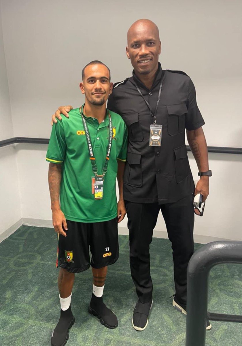 PoojaMedia's tweet image. 16-year-old Wilfried Nathan Douala with Drogba 🔥
One for the future. ❤️