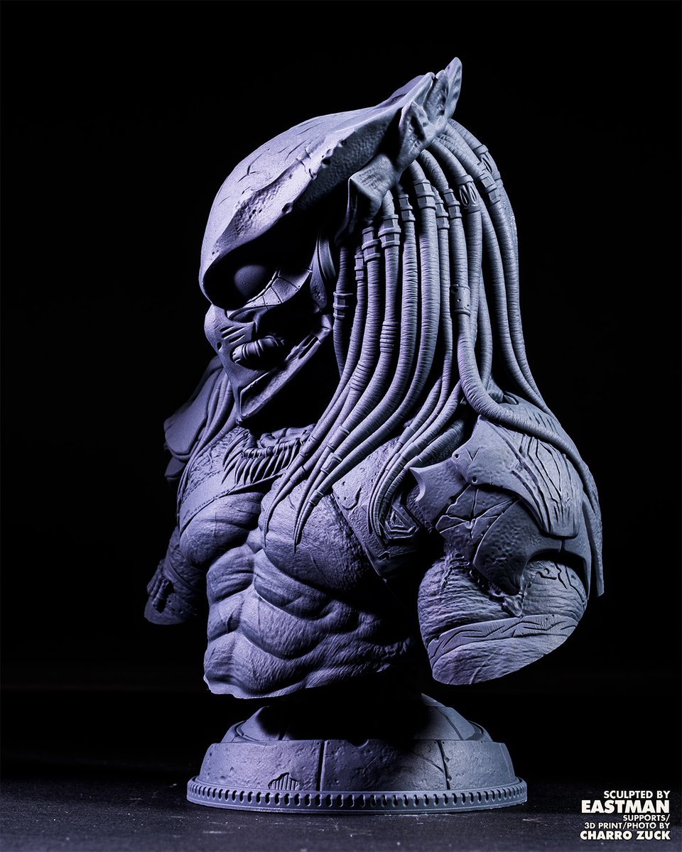 A #3dprinted Predator. Sculpted in ZBrush by yours truly. 3D printing support work, print, and photography by <a href="/CharroZuck/">charro zuck</a>!

This sculpt gave me so much grief... 🙃