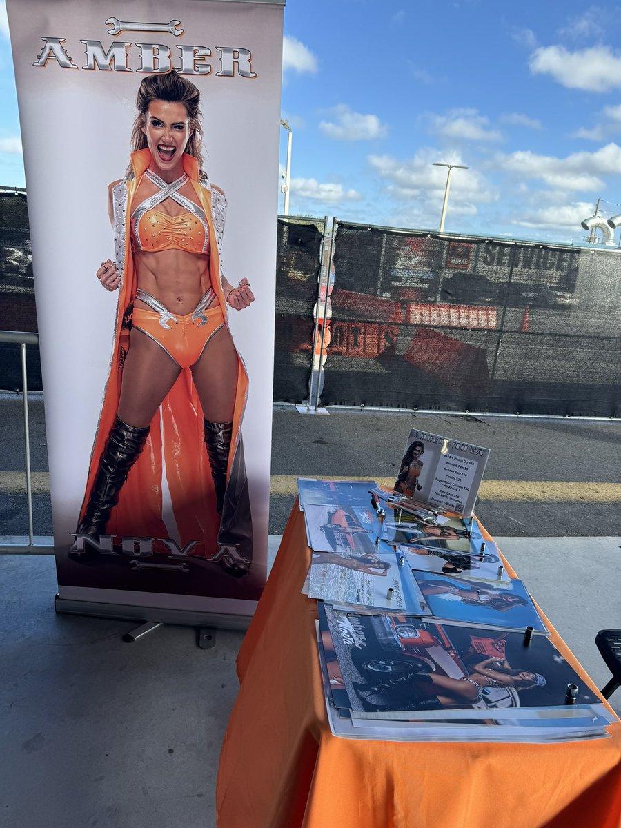 @AmberNova73 @WWNSHINE @occroadhouse @WWNLive Y’all swing by and support your champ at her table.