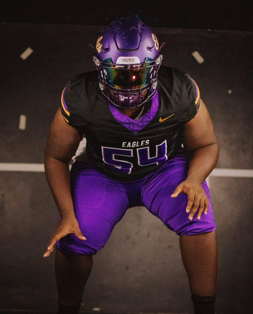 Thank you to @coachboom26 and <a href="/NRichardson66/">Nolan Richardson</a> and the <a href="/unweagles/">UNW Eagles</a> for having me on a official visit during the weekend!